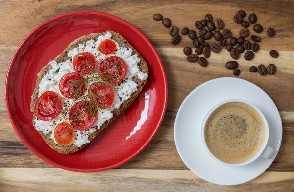 Healthy breakfast concept with tomato bread and coffee — Stock Photo, Image