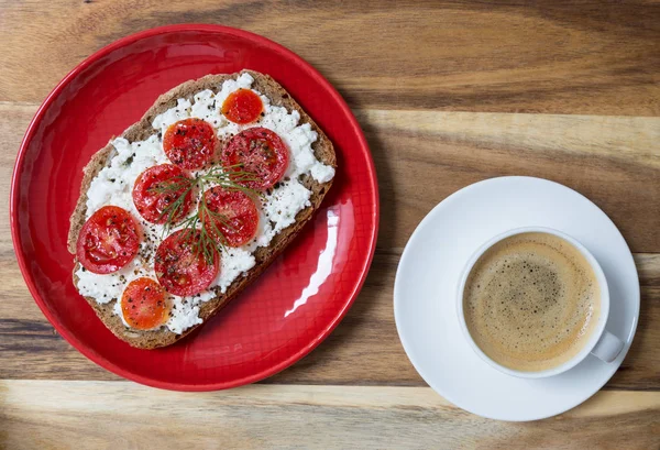 Healthy breakfast concept with tomato bread and coffee — Stock Photo, Image