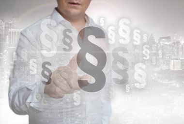 Paragraflar dokunmatik adam tarafından işletilmektedir