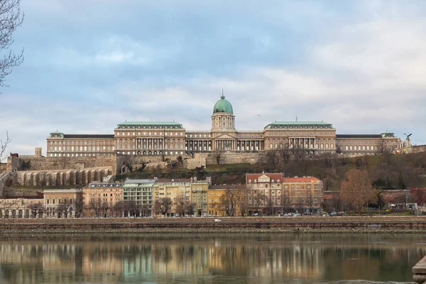 Buda Castle Hungria Budapeste durante o dia — Fotografia de Stock