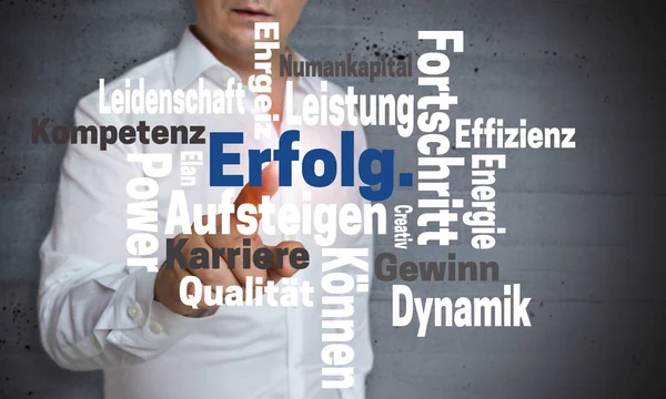 Erfolg (i tysk framgång) Wordcloud pekskärmen drivs av — Stockfoto