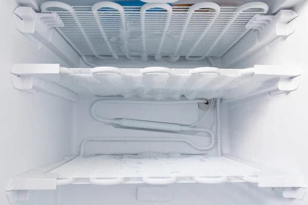 Congelador se descongela para limpiar — Foto de Stock