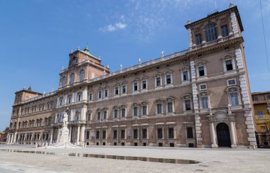 İtalya Sarayı Ducale Modena Emilia Romagna