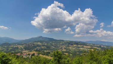 Pietra di Bismantova Emilia Romagna İtalya üzerinden görüntülemek