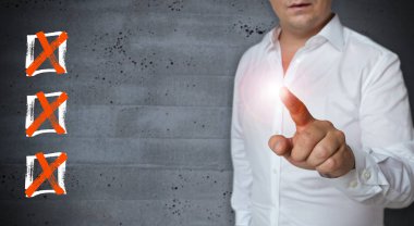 Denetim listesi dokunmatik adam tarafından görüntülenir