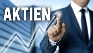 Aktien (içinde Alman hisse) dokunmatik ekran işadamı tarafından işletilmektedir