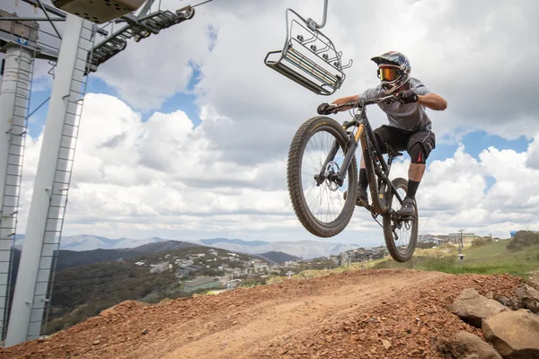 Mountain Bike Riders em Mt Buller — Fotografia de Stock