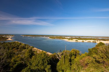 Kalimna uyanık bitti göller giriş