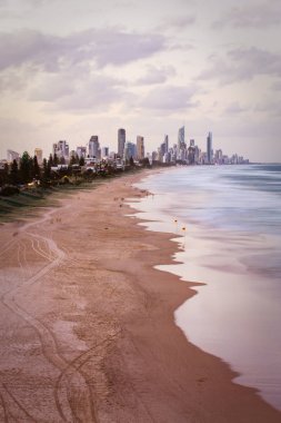 Gold Coast alacakaranlıkta