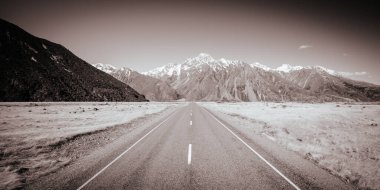 Tasman Buzulu Yeni Zelanda 'da Aşçı Dağı yakınlarında.