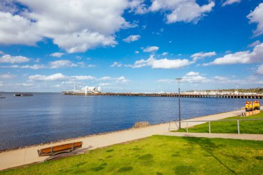 Geelong Rıhtımı Yaz Gecesinde