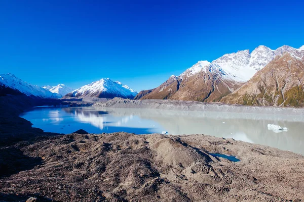 Tasman Glacier κοντά στο Mt Cook στη Νέα Ζηλανδία — Φωτογραφία Αρχείου