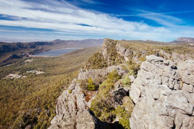 Grampians Victoria Avustralya 'da Harikalar Diyarı Yürüyüşü