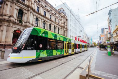 Coronavirüs Salgını Sırasındaki Sessiz Melbourne Sokakları ve Simgeleri