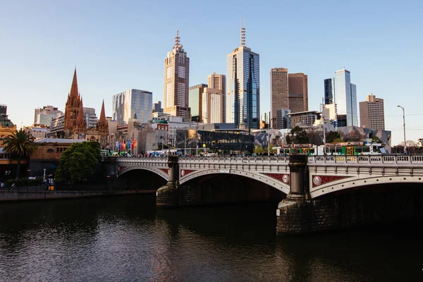 Melbourne Skyline au coucher du soleil — Photo