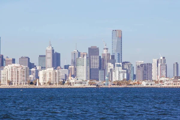 Закат Melbourne Skyline в Австралии — стоковое фото