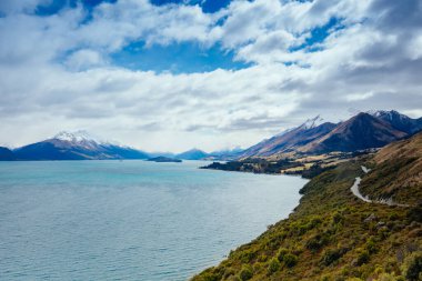Yeni Zelanda 'da Glenorchy yakınlarında Wakatipu Gölü