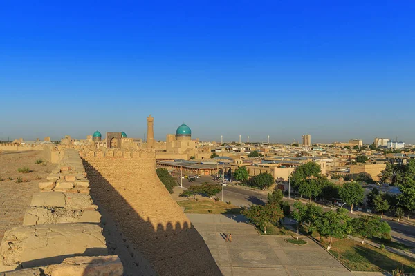 Flygfoto på gamla staden Bukhara city, Uzbekistan — Stockfoto