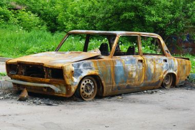 Şehir otomobili sokak yandı. Suç Chronicle