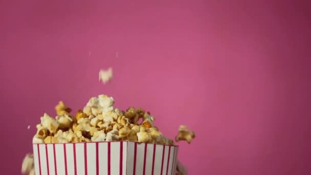 Spadający popcorn w super zwolnionym tempie — Wideo stockowe