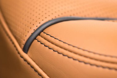 Deri Oto Koltuğu dikiş ile parçası. 