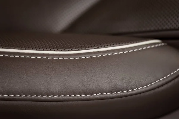 Detalhe assento de carro de couro moderno . — Fotografia de Stock