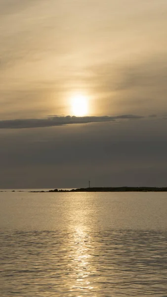 Emocjonalne Ujęcie Zatoki Wschodzie Lub Zachodzie Słońca Podświetleniu Bardzo Zachmurzonym — Zdjęcie stockowe