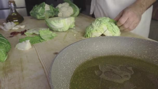 Bleiben Sie Hause Für Coronavirus Lockdown Konzept Kochen Vegan Hause — Stockvideo