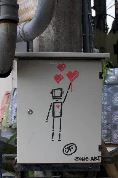 En el amor caída robot graffiti — Foto de Stock