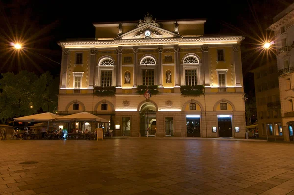 Lugano δημαρχείο την νύχτα — Φωτογραφία Αρχείου