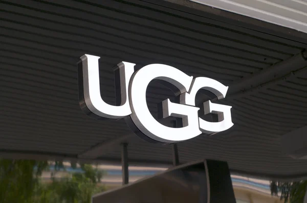 Ugg céglogó — Stock Fotó