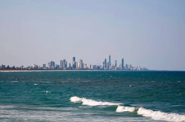 Prachtig Uitzicht Surfers Paradise Skyline Stille Oceaan Gezien Vanaf Burleigh — Stockfoto