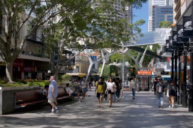 Brisbane, Queensland, Australia - 28th January 2020 : View on a sunny day of Brisbane's Queenstreet Mall with many pedestrian walking. Its the city most famous shopping street