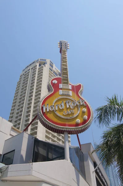 Surfers Paradise Queensland Austrália Dezembro 2019 Vista Enorme Guitarra Sinal — Fotografia de Stock