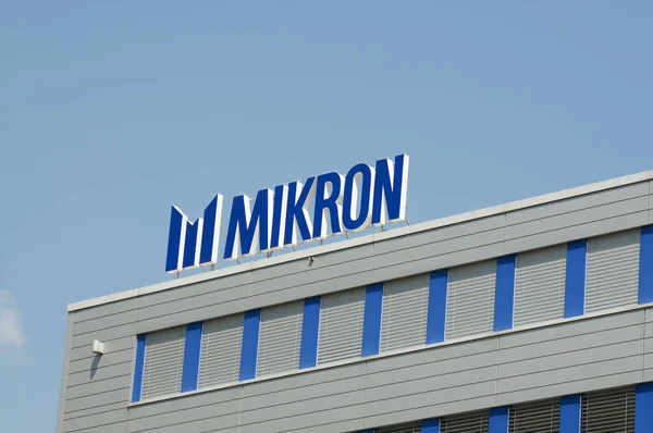 Agno Ticino スイス 2020年4月23日 Mikron Group社のロゴ ミクロンは 高精度 生産性 適応性の高い自動化ソリューション — ストック写真