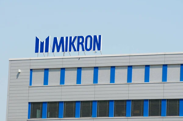 Agno Ticino スイス 2020年4月23日 Mikron Group社のロゴ ミクロンは 高精度 生産性 適応性の高い自動化ソリューション — ストック写真