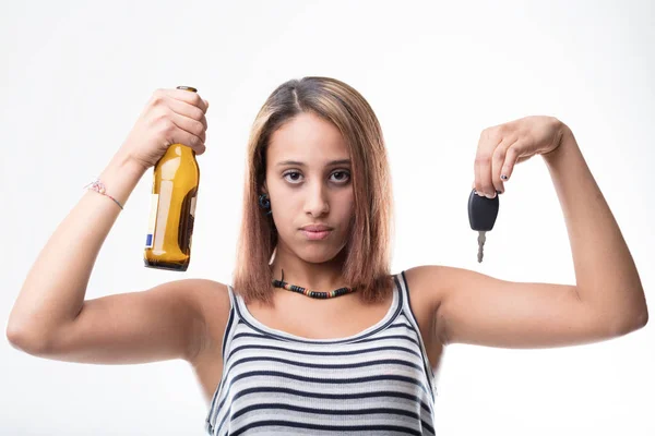 Girl asking not to drink and drive — Stock Photo, Image