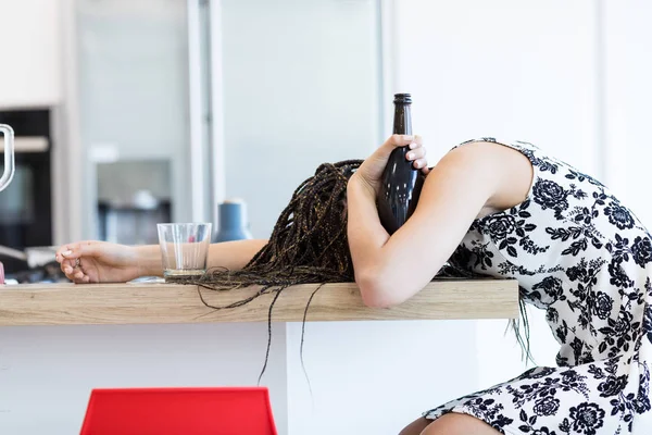 Drunk woman with bottle — Stock Photo, Image