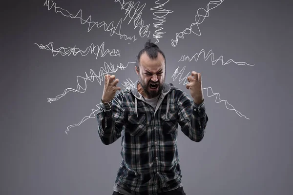 Mann Rage Wirft Einen Temperamentsausbruch Schreiend Und Ballt Seine Fäuste — Stockfoto