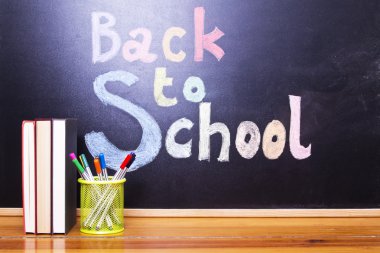 okula geri gemide aksesuarları ile kavramı