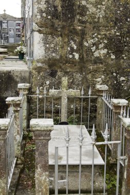 Mezarlık çapraz mermer