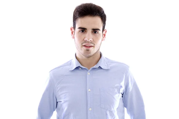 Портрет молодого человека в голубой изолированной рубашке — стоковое фото