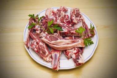 Kuzu pirzolası tabak