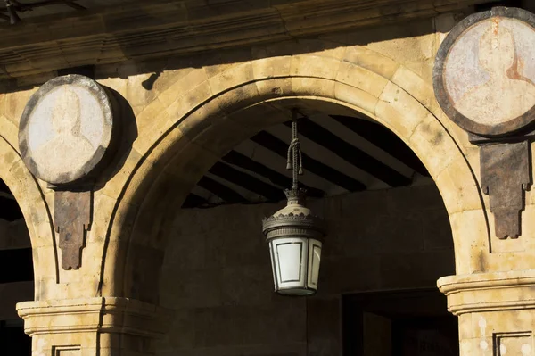 Lámpaoszlop, a fő téren, Salamanca, Spanyolország — Stock Fotó