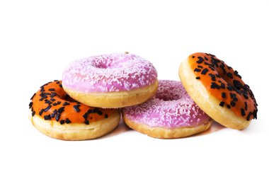 Beyaz izole donut çeşitleri