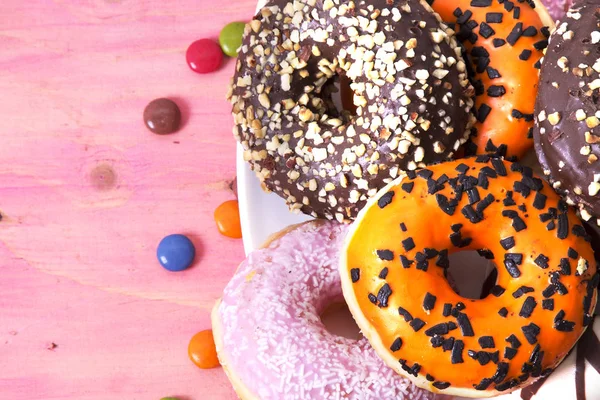 Donuts de cores e sabores — Fotografia de Stock