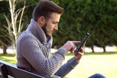 hipster adam tablet kullanma