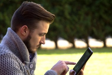 hipster adam tablet kullanma