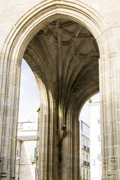 Puerta de iglesia, lugo, españa, europa — Foto de Stock