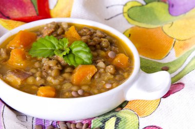 Havuçlu mercimek çorbası